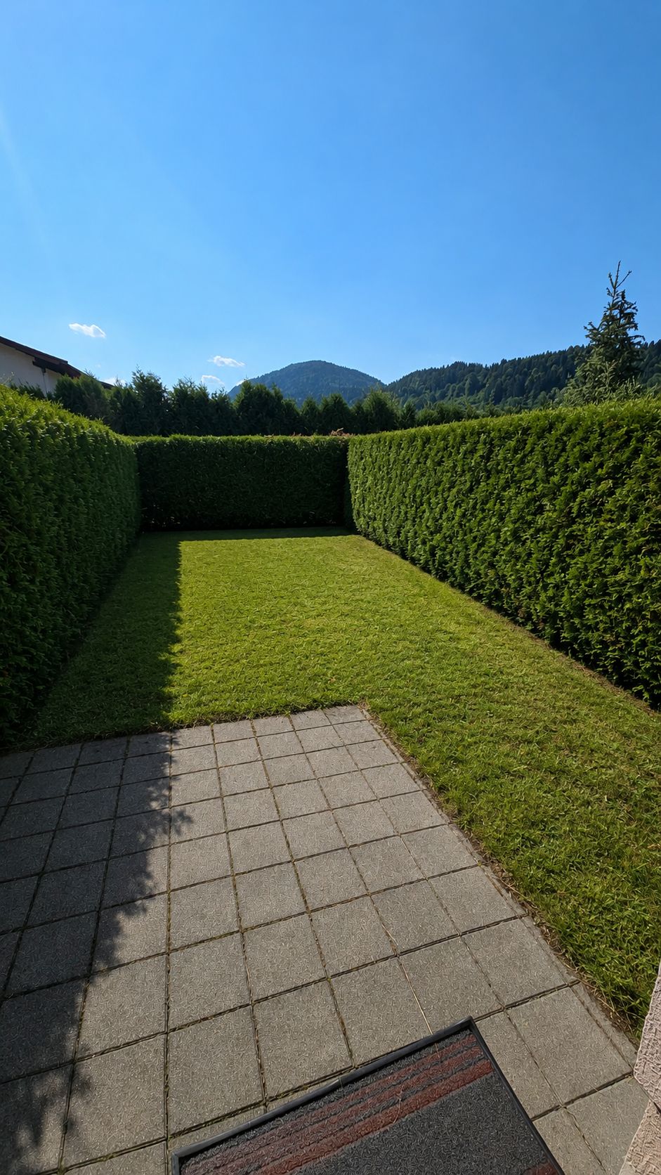 whg06 garten gepflegt